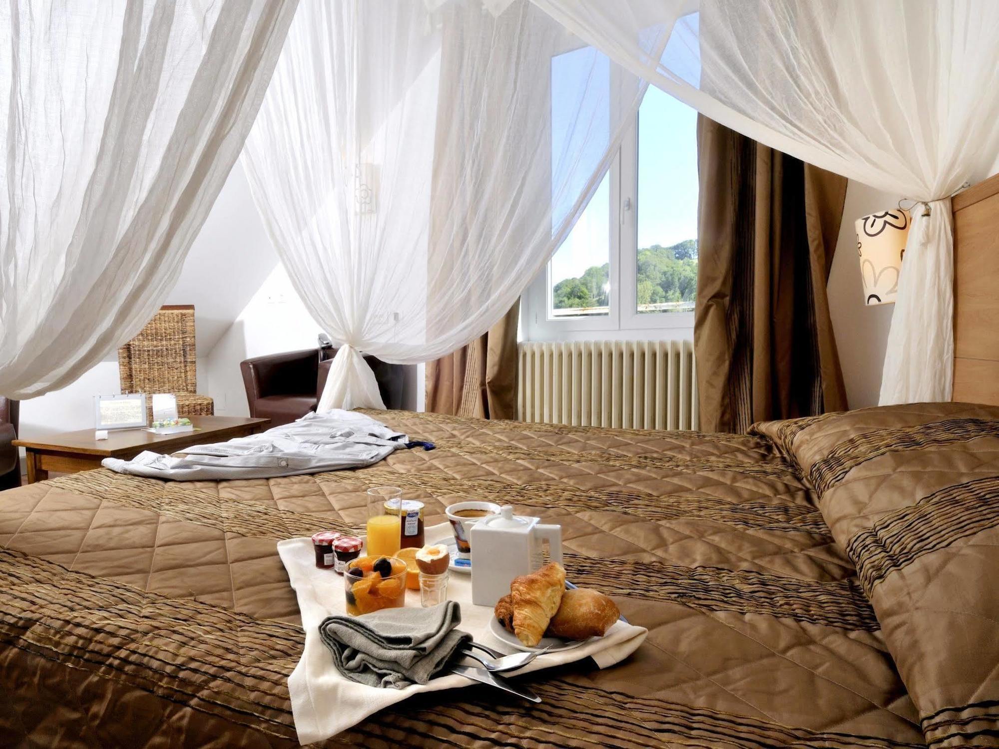 Contact Hotel Le Relais De Vellinus Больё-сюр-Дордонь Экстерьер фото